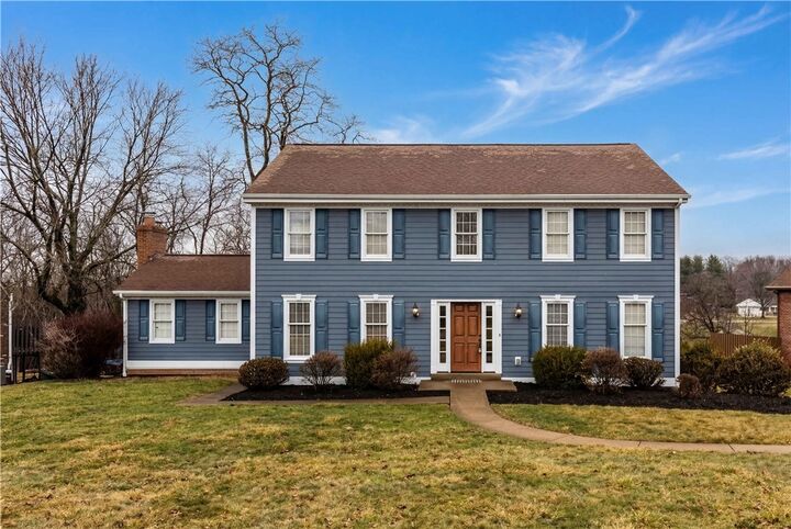 Property Photo:  2356 Westgate Dr  PA 15237 