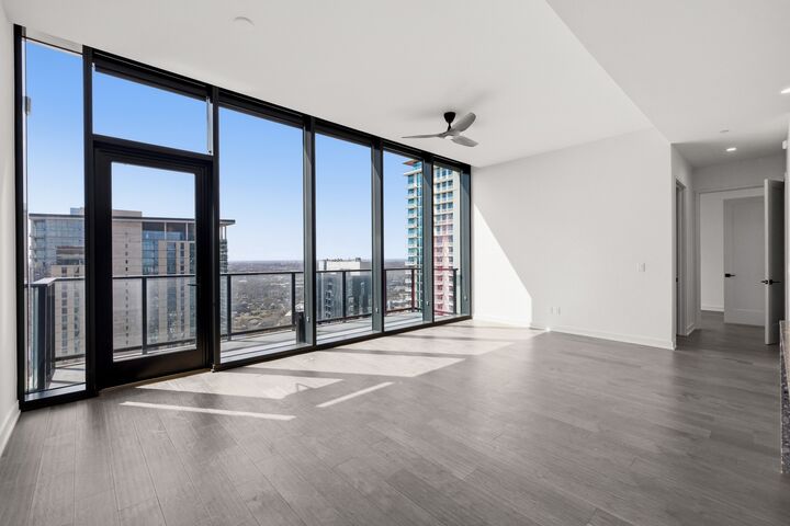 Property Photo: 84 East Avenue 4005 TX 78701