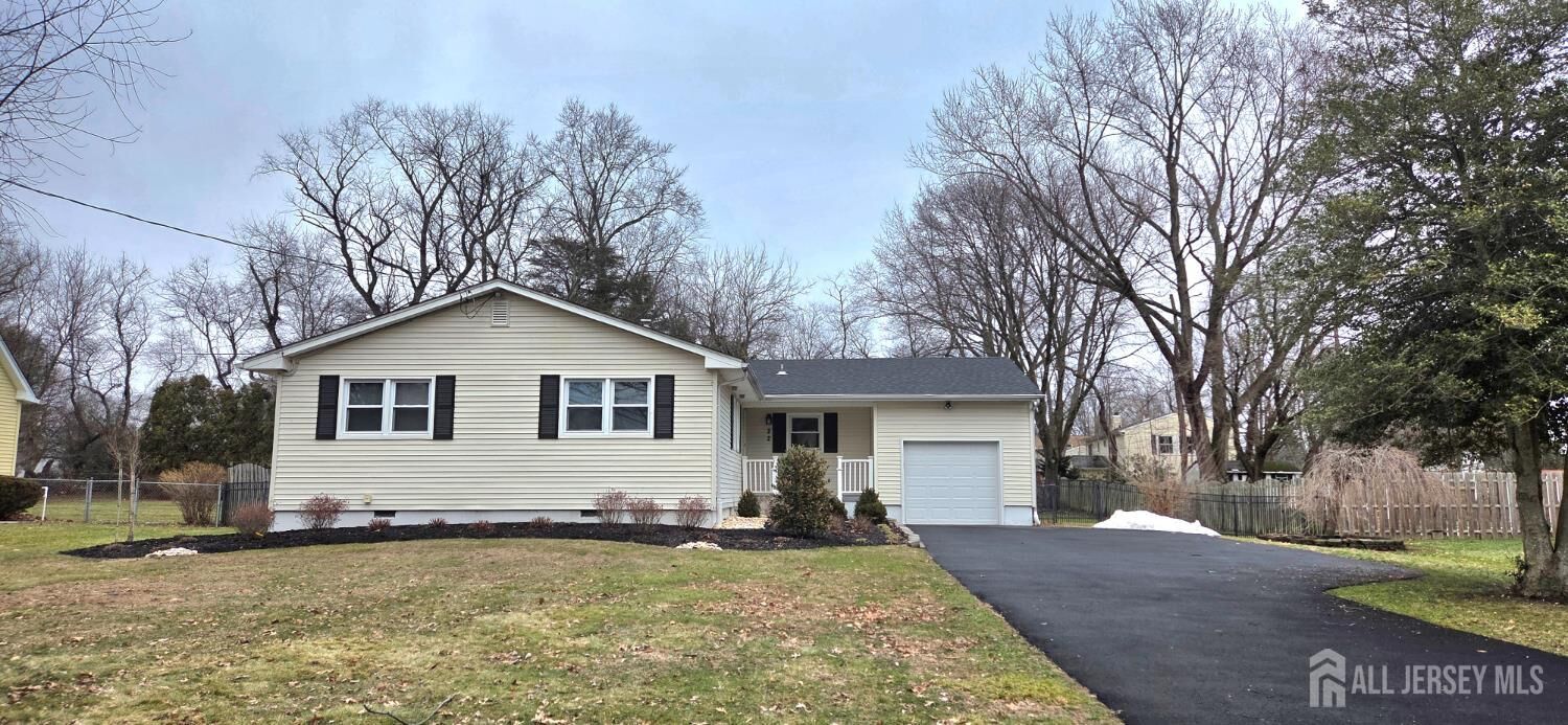 Property Photo:  22 Oak Branch Road  NJ 08512 