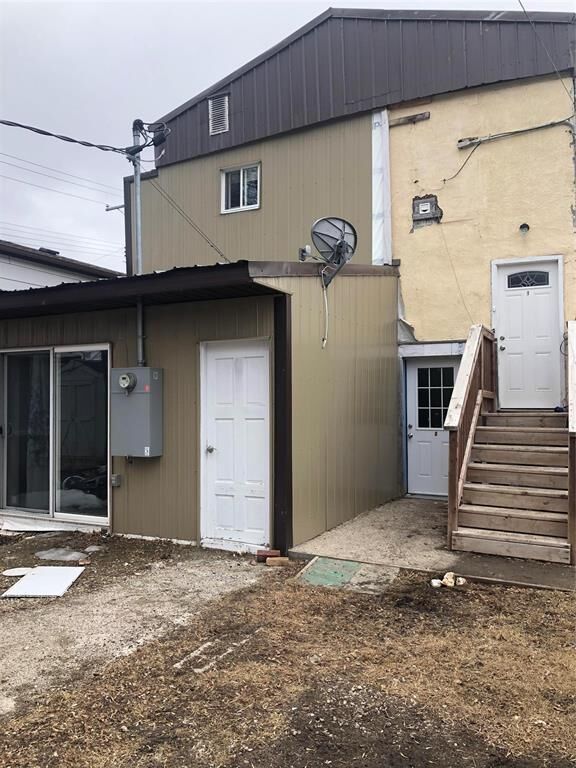 Property Photo:  107 Broadway Street  MB R0K 0X0 