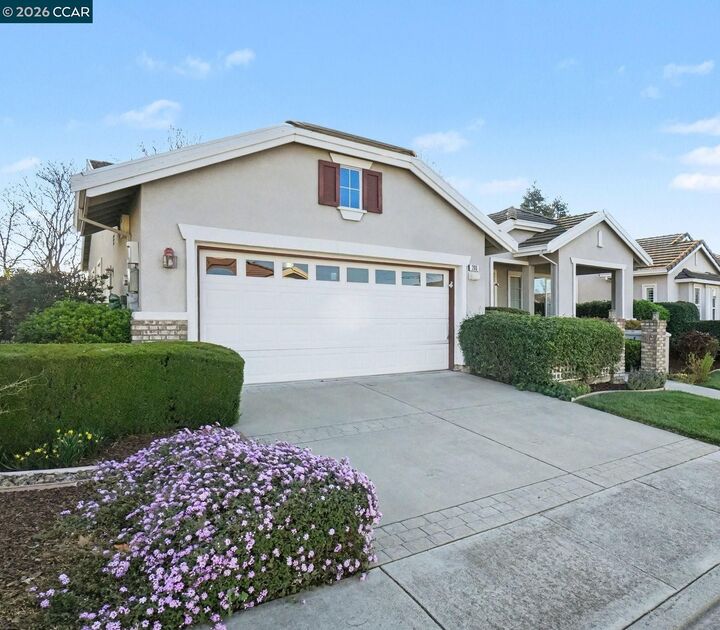 Property Photo:  208 Summerset Dr  CA 94513 