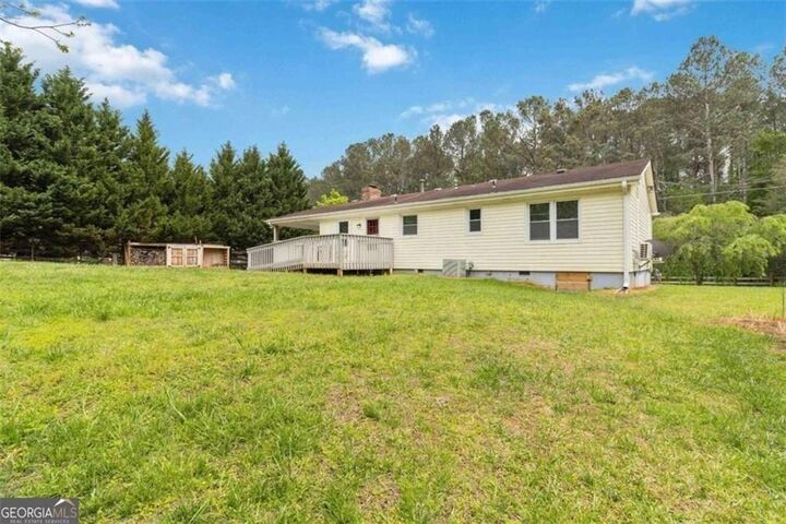 Property Photo: 3040 Land Road GA 30004