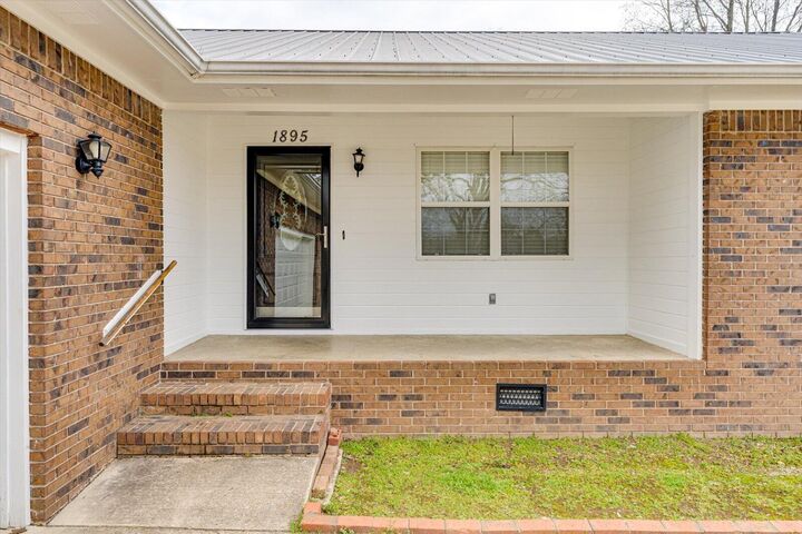 Property Photo: 1895 Shellmound Road TN 37347