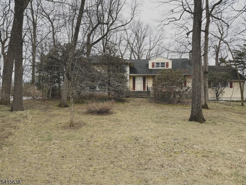 Property Photo:  113 Crest Dr  NJ 07922 