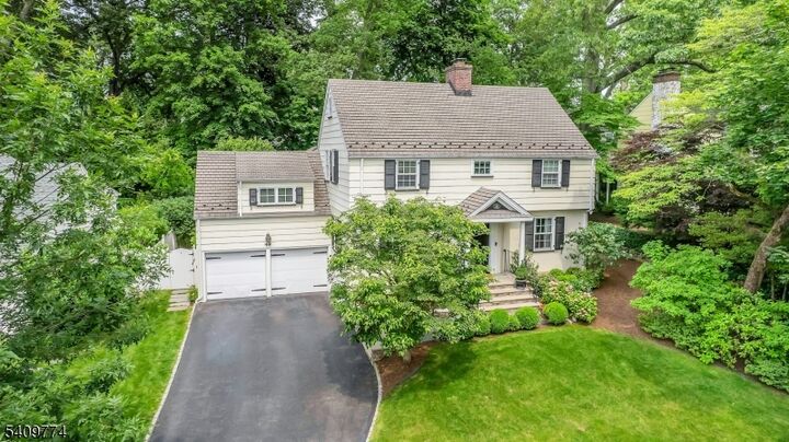 Property Photo:  49 Norwood Ave  NJ 07901 
