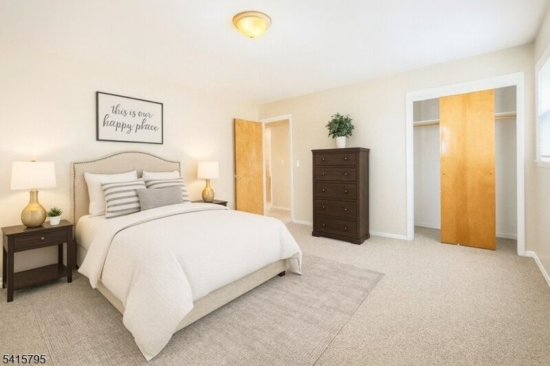 Property Photo:  15 Sanford St 2nd Floor  NJ 07011 