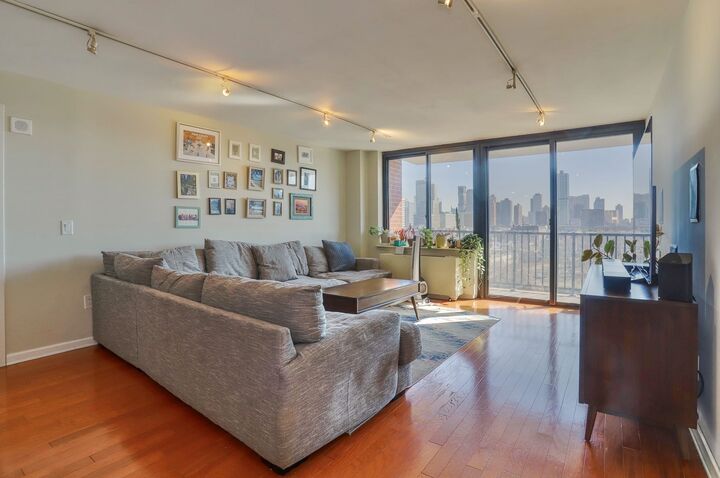 Property Photo: 700 Grove St 10L NJ 07310