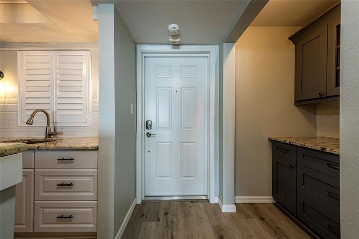 Property Photo:  620 Edgewater Drives 103  FL 34698 