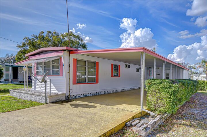 Property Photo:  37427 Hammond Drive  FL 33541 