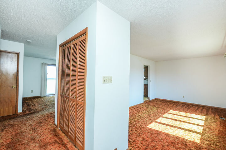 Property Photo:  155 E Baker Street  IL 60950 