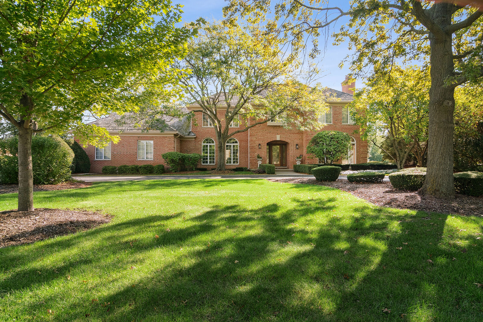 Property Photo:  1515 Galloway Drive  IL 60010 