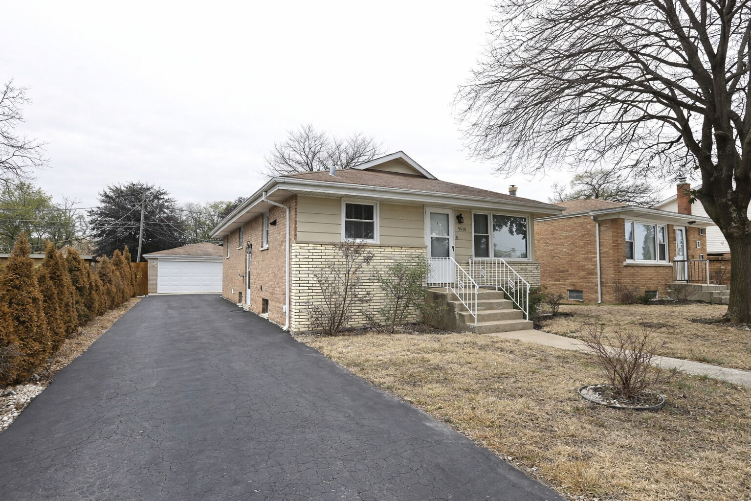 Property Photo:  9416 S 80th Court  IL 60457 