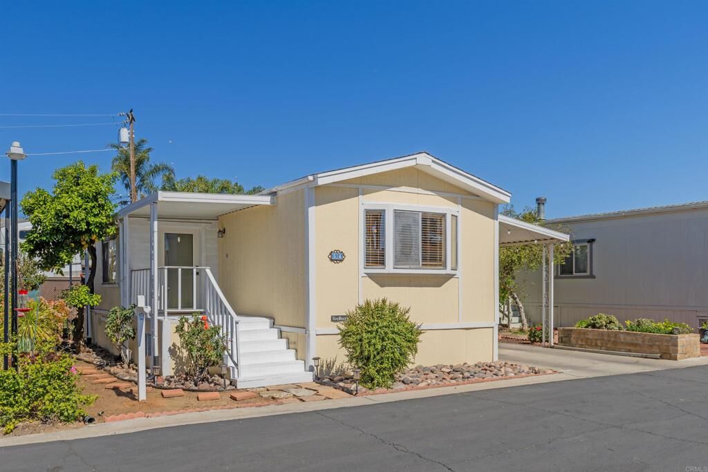 Property Photo:  1537 H Street Spc 54  CA 92065 