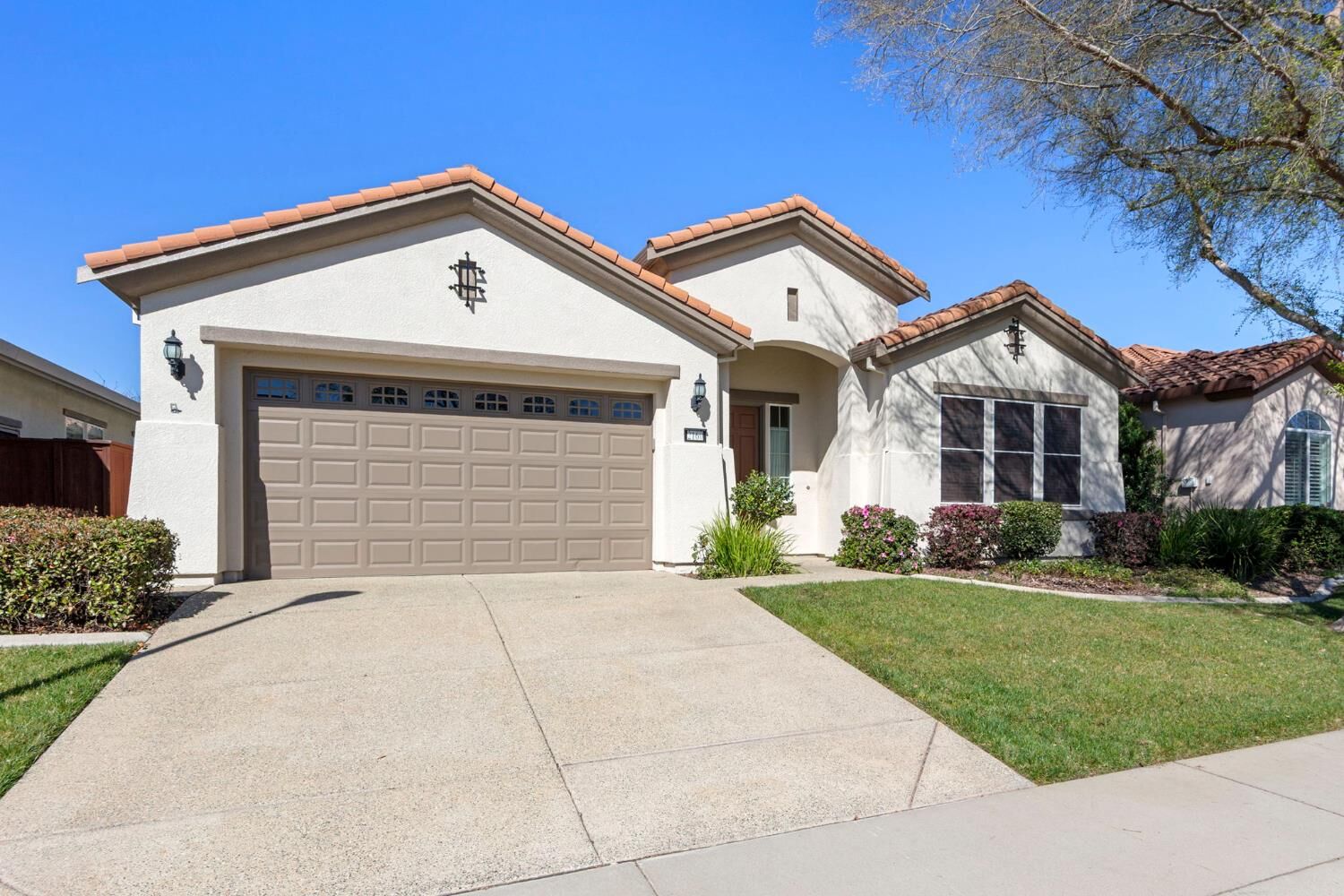 Property Photo:  2160 Arlington Drive  CA 95747 