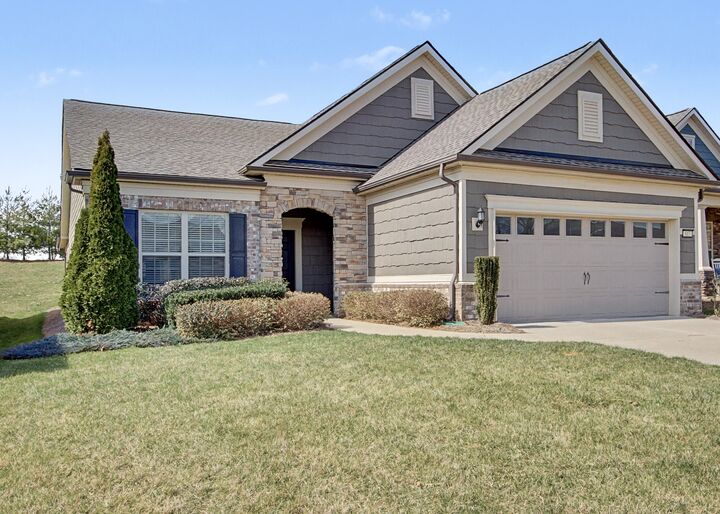 Property Photo:  817 Clay Pl  TN 37174 