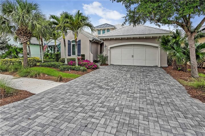 Property Photo:  5069 Tortola Court  FL 34113 
