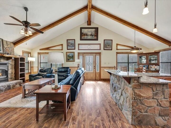 Property Photo:  115 Lakecrest Drive  TX 75944 