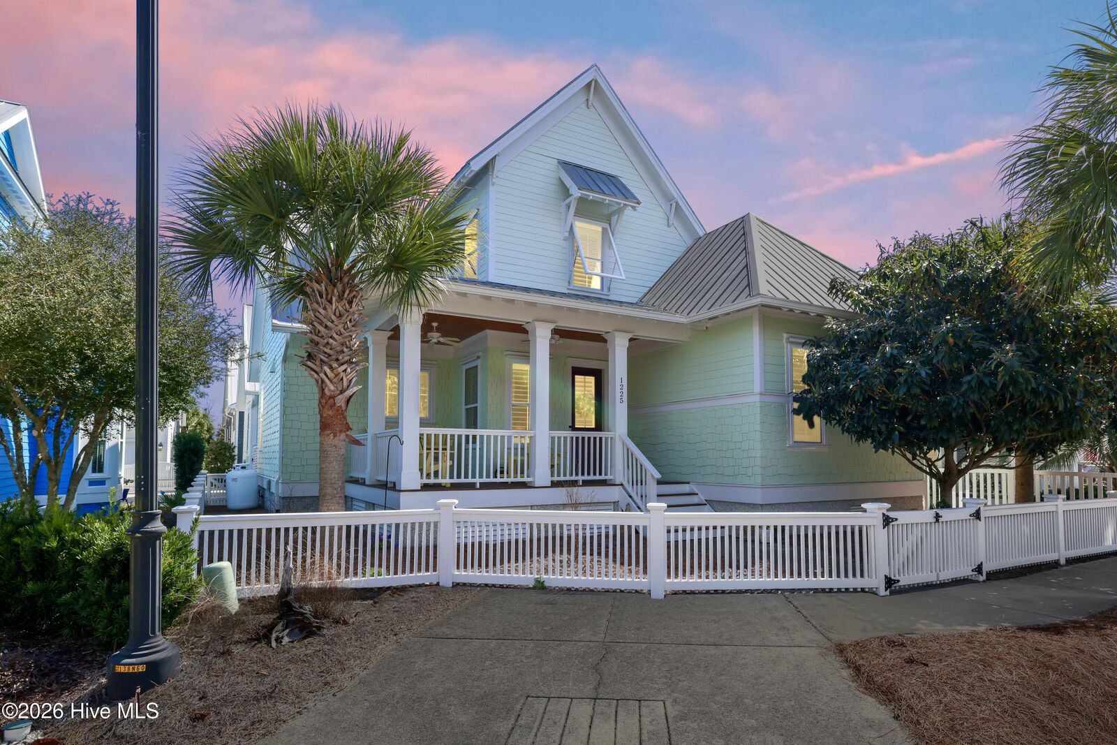 Property Photo: 1225 Searay Lane NC 28428
