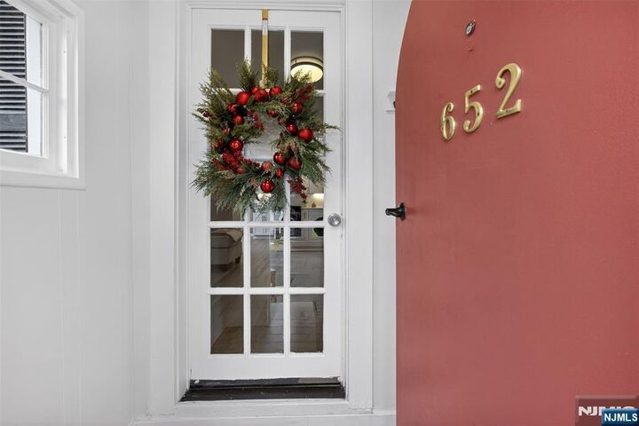 Property Photo:  652 Harvard Street  NJ 07646 