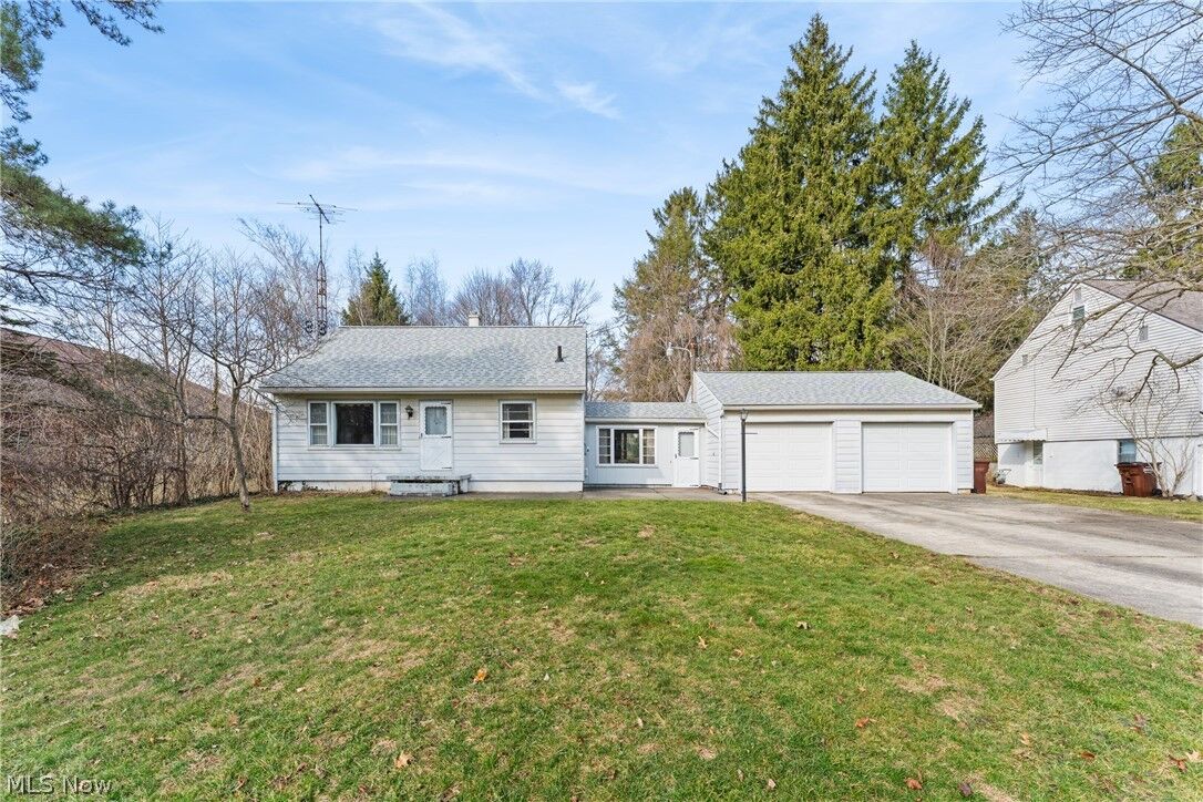 Property Photo:  3411 Sweitzer Street NW  OH 44685 