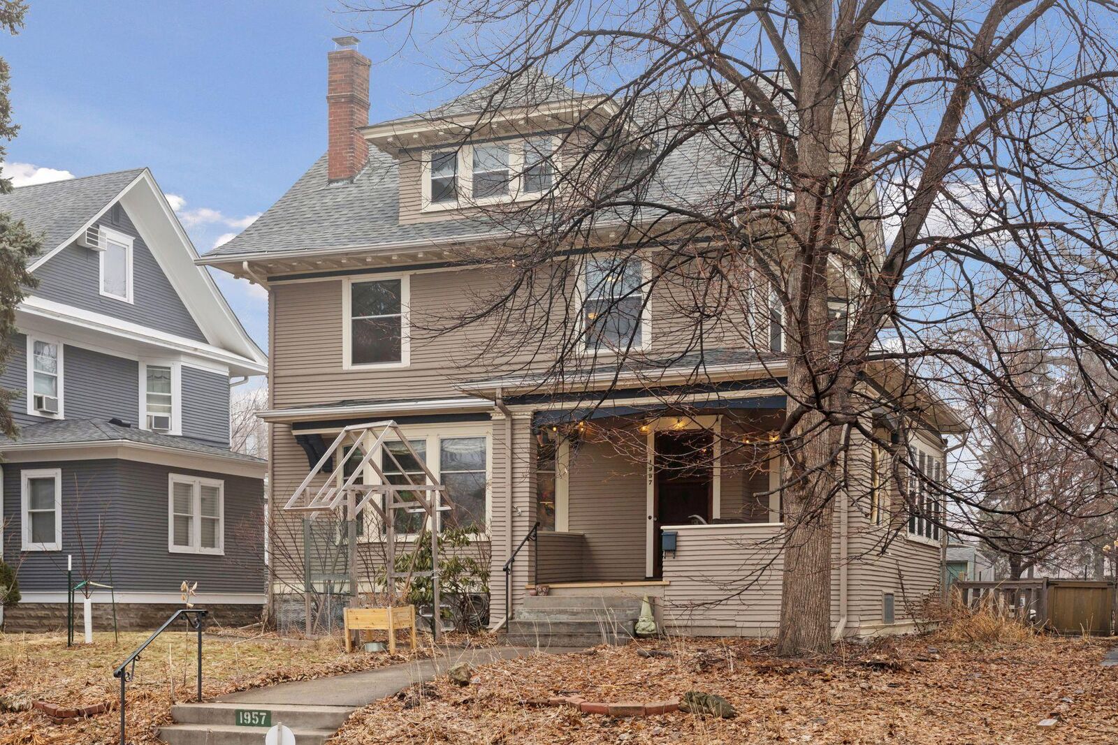 Property Photo:  1957 Selby Avenue  MN 55104 