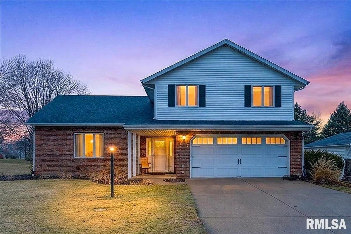 Property Photo: 1009 Highland Court IL 61548