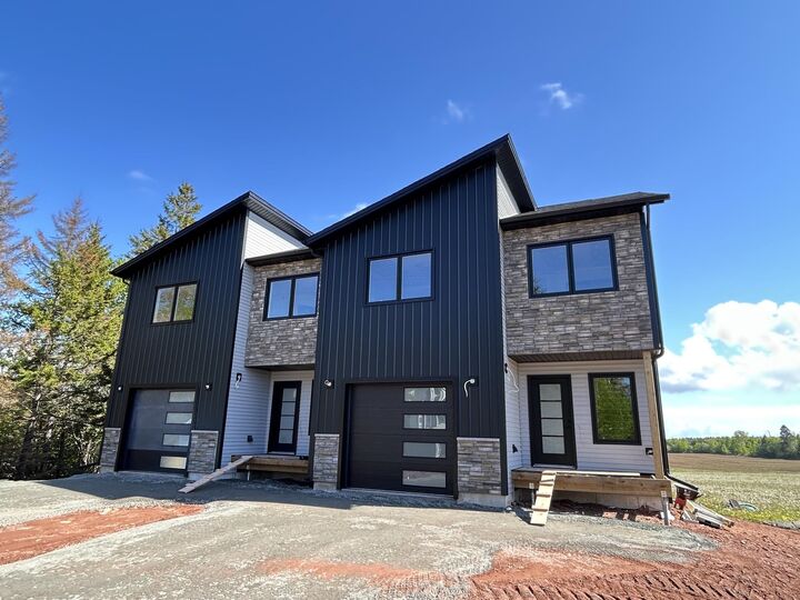 Property Photo:  250 Ferry Road  PE C0A 1H4 