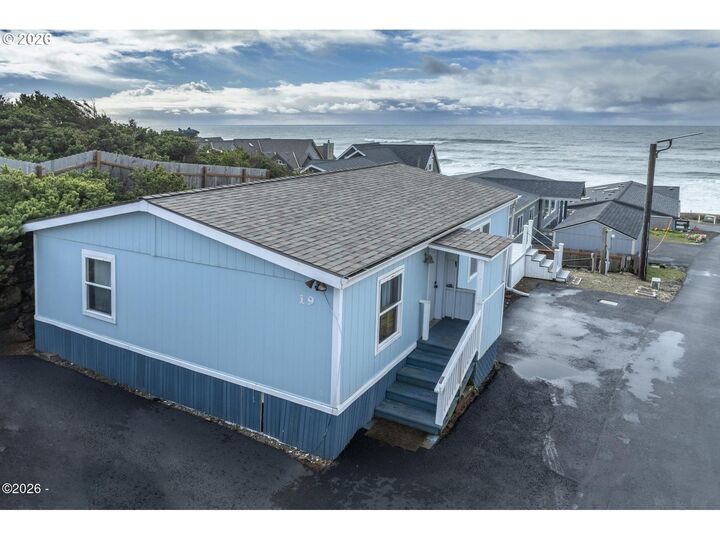 Property Photo:  4875 N Highway 101 19  OR 97341 