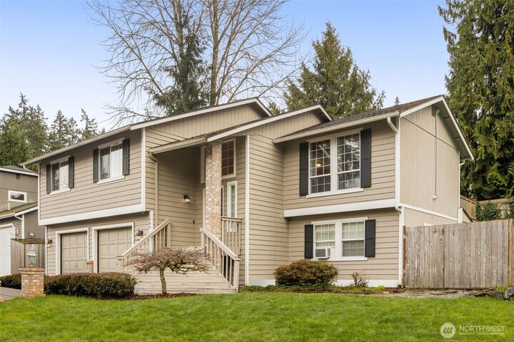 Property Photo:  1904  135th Street E  WA 98445 