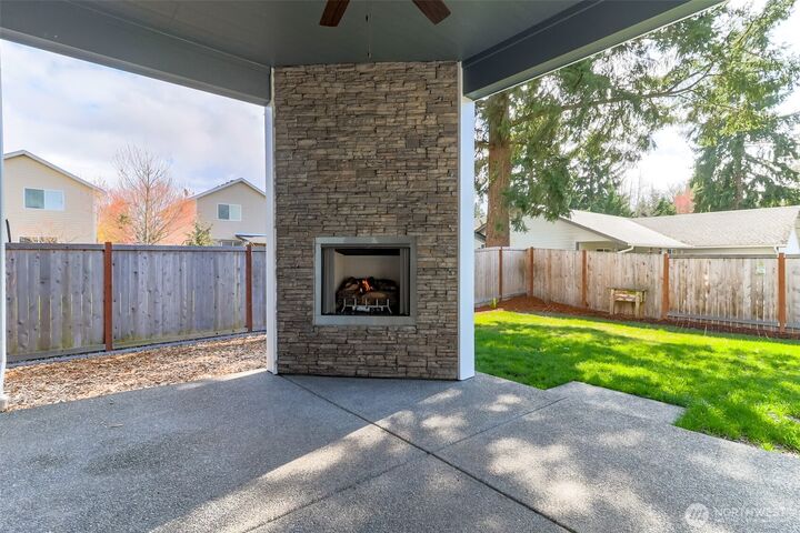 Property Photo:  15543  Bergh Court SE  WA 98597 