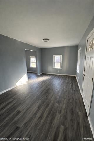 Property Photo:  421 Polk Avenue  MI 48218 