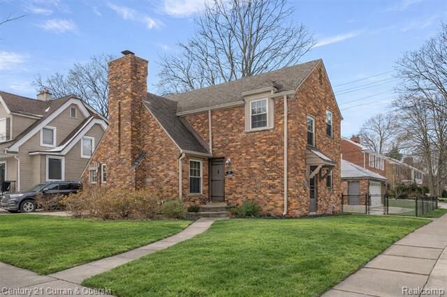 Property Photo:  900 Meridan Street  MI 48124 