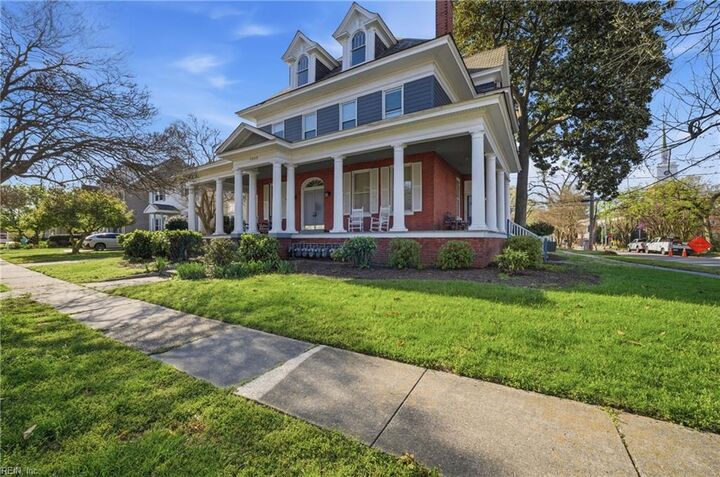 Property Photo:  1055 Cambridge Cres 4  VA 23508 