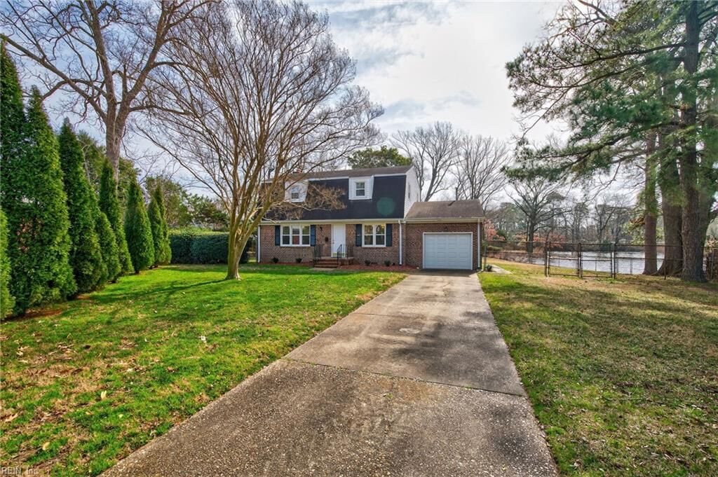 Property Photo: 442 Leepoint Rd VA 23502