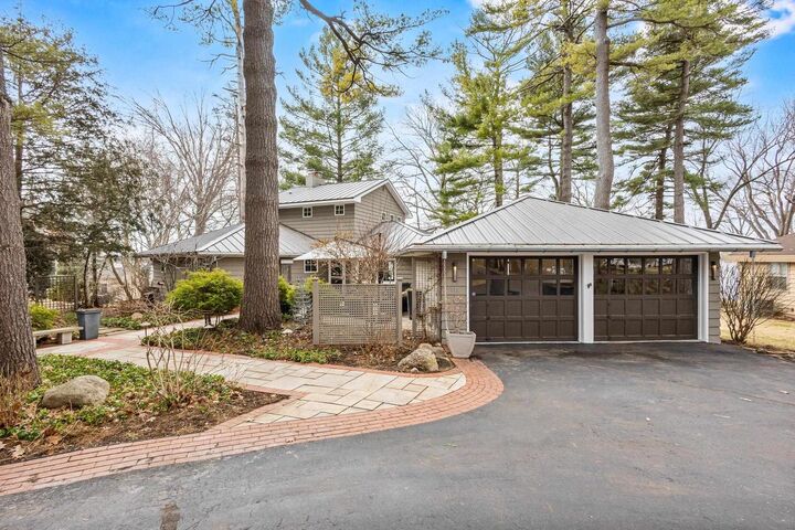 Property Photo:  513 Greenway Avenue  WI 54941 