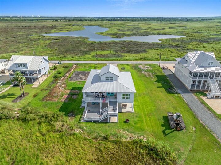 Property Photo: 3777 Lake Breeze Road LA 70605