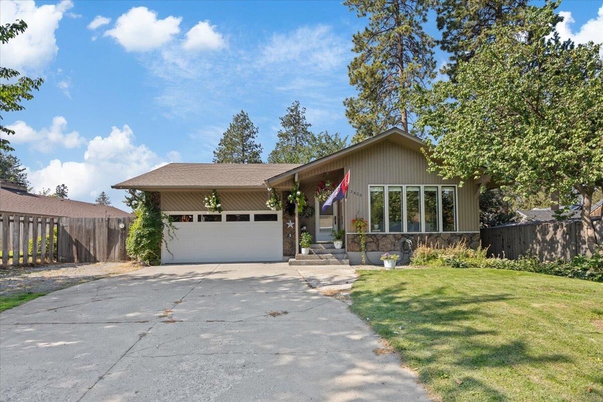 Property Photo:  3420 S Tekoa St  WA 99203 