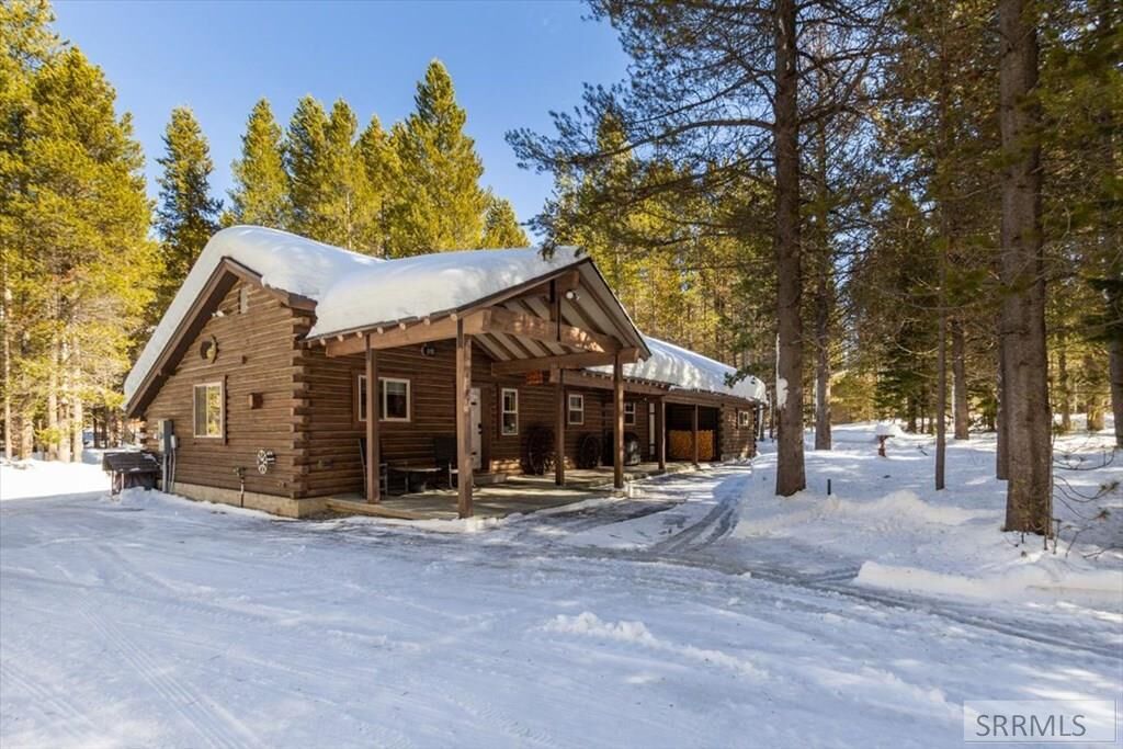 Property Photo: 4193 Lone Pine Road ID 83429