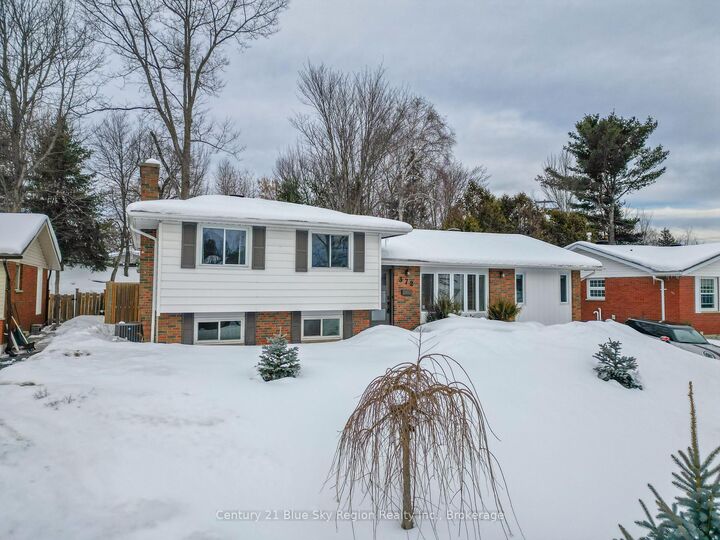 Photo de la propriété:  372 Camelot Drive  ON P1A 3K7 