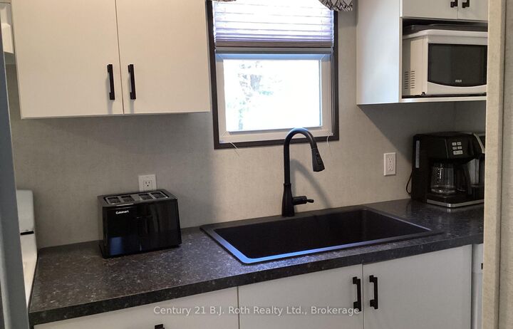 Property Photo:  719 Poplar Crescent  ON P1L 1W9 