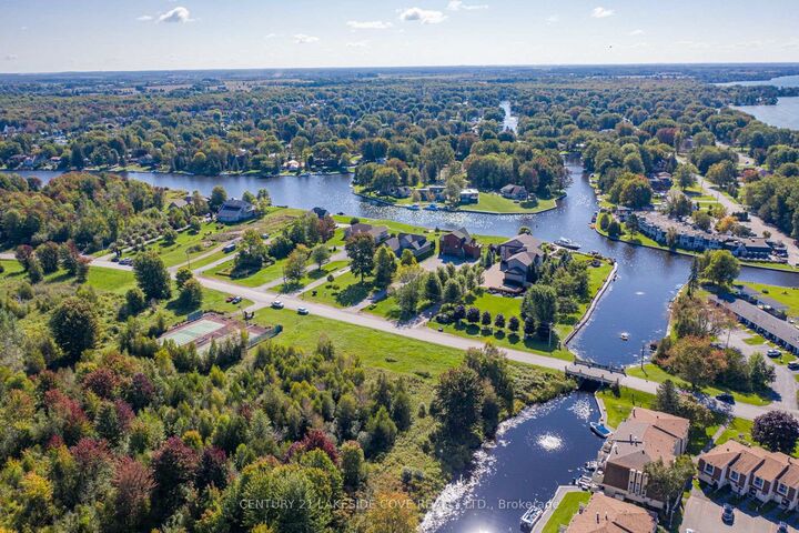 Property Photo:  4 Paradise Boulevard W 6  ON L0K 1B0 