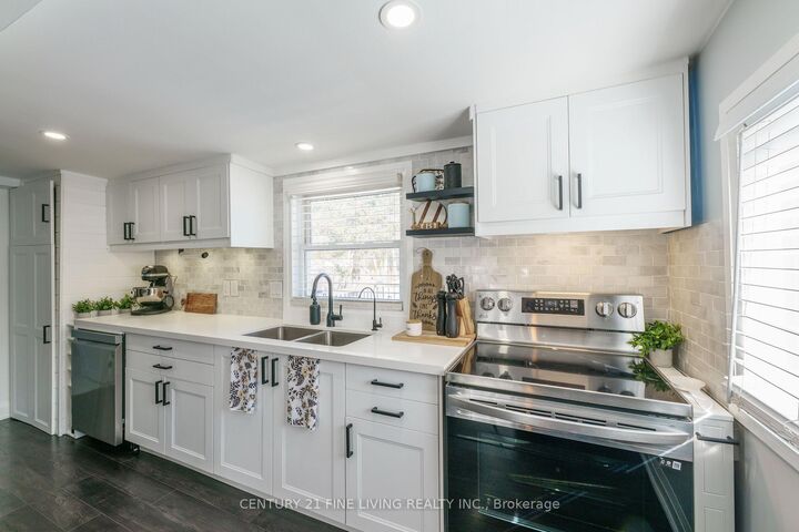 Property Photo:  6286 Black River Road  ON L0E 1R0 