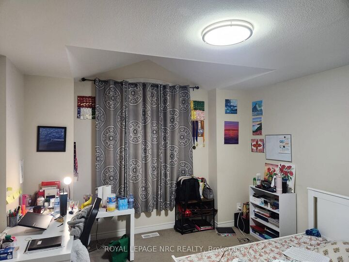 Property Photo: 40 Elderberry Road ON L2V 0E7