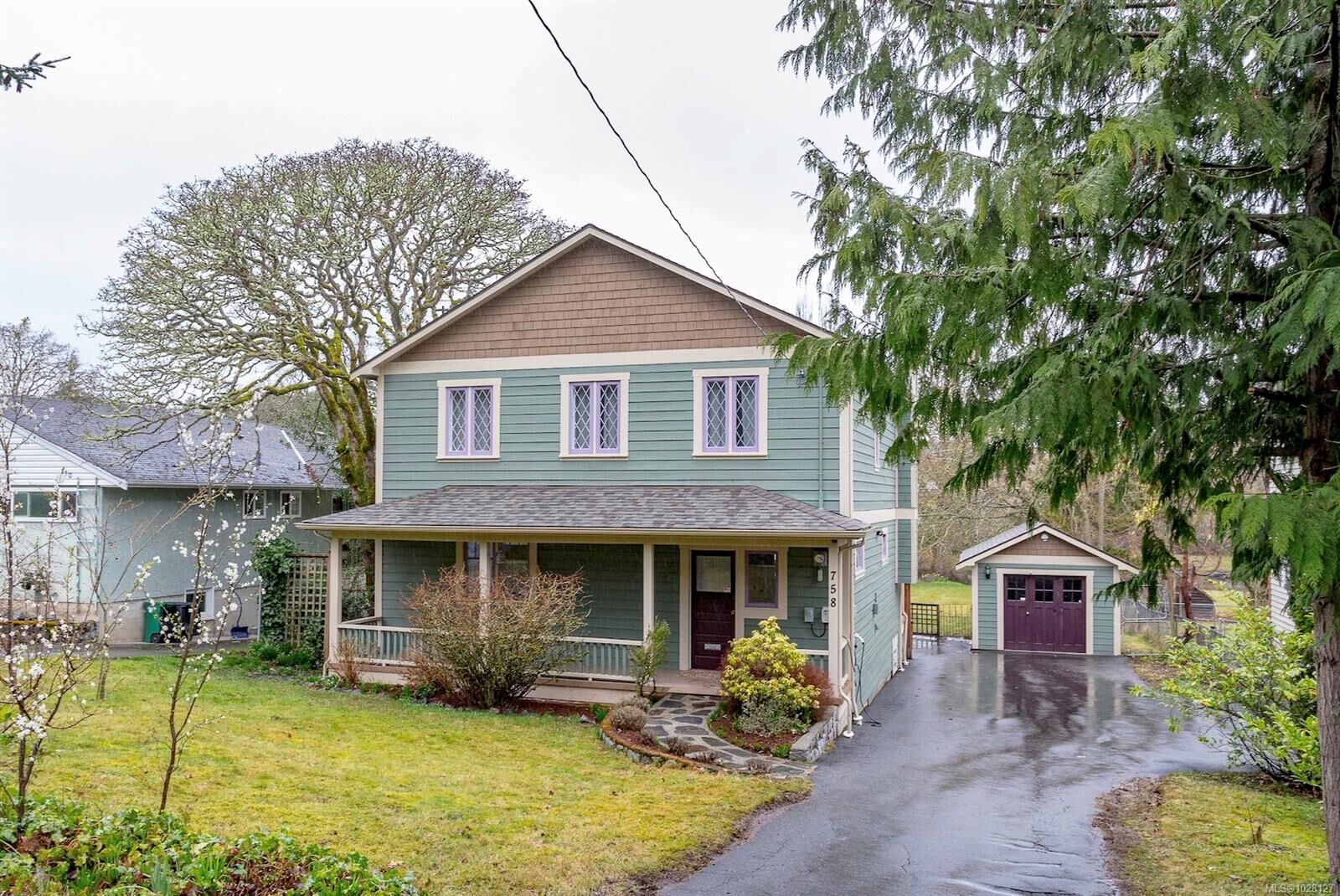 Property Photo:  758 Newbury St  BC V9A 2C1 