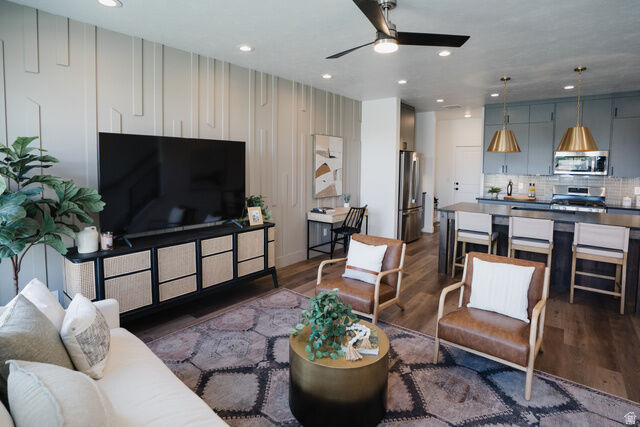Property Photo:  942 S 280 E 210  UT 84660 