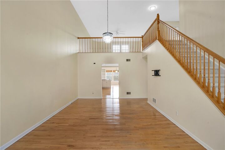 Property Photo:  1006 Duncan Ln  PA 15236 