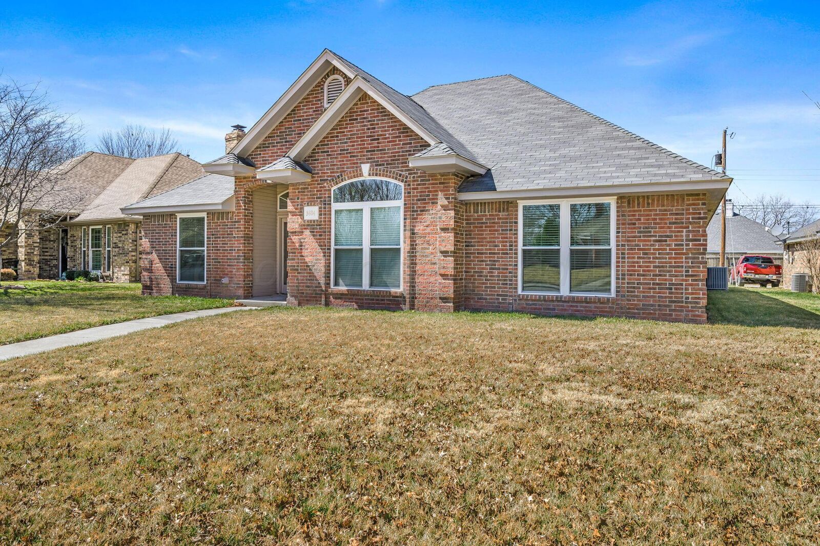 Property Photo:  5804 Andover Drive  TX 79109-7428 