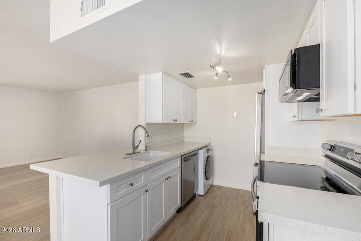 Property Photo: 14252 N Boxwood Lane AZ 85268