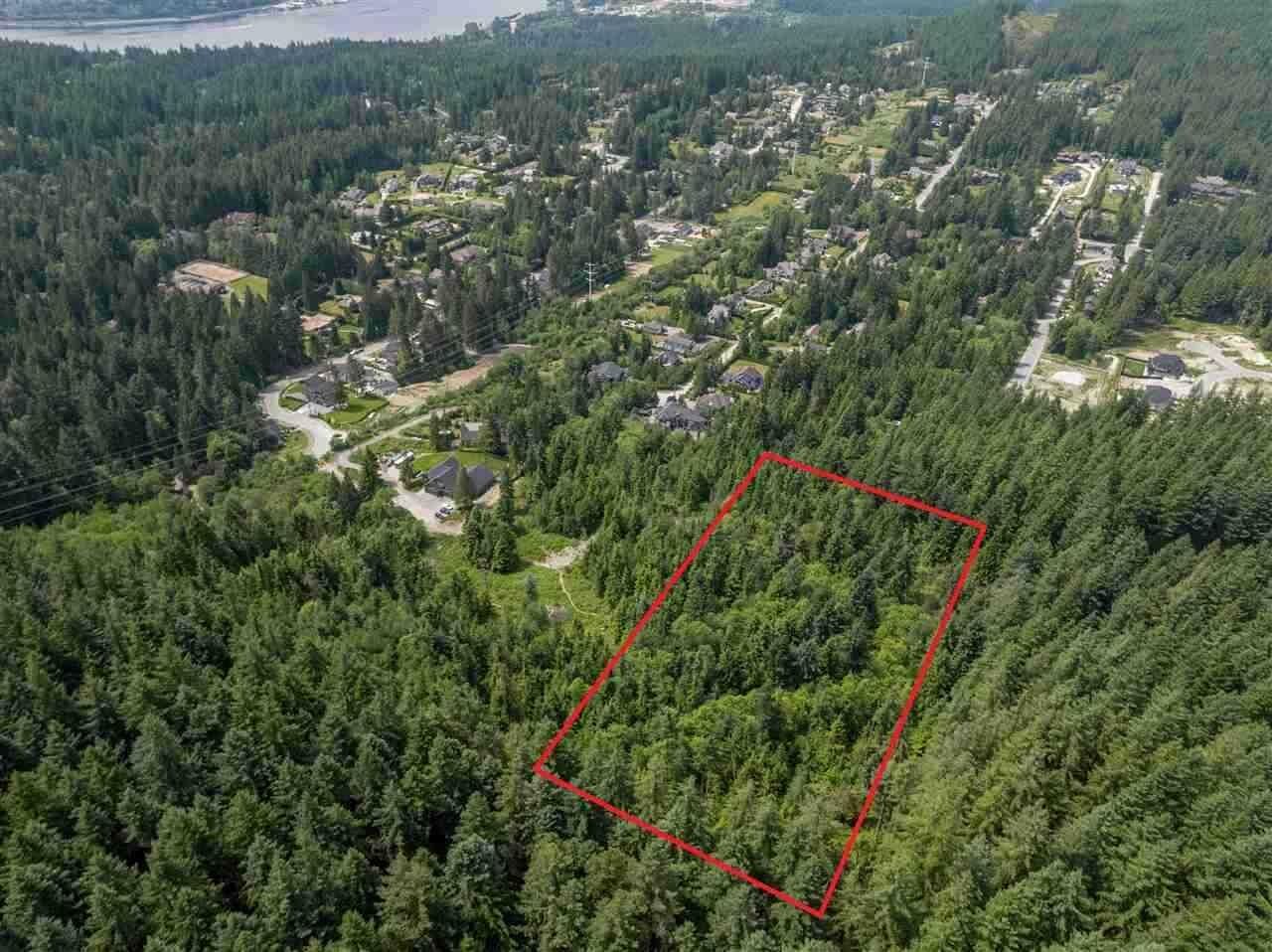 Property Photo: 2982 Sunnyside Road BC V3H 4Y7