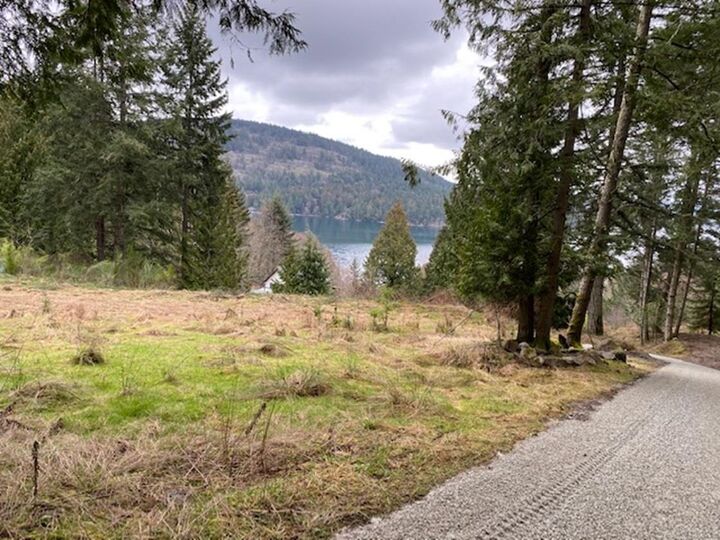Property Photo: 672 Isabella Point Road BC V8K 1V6